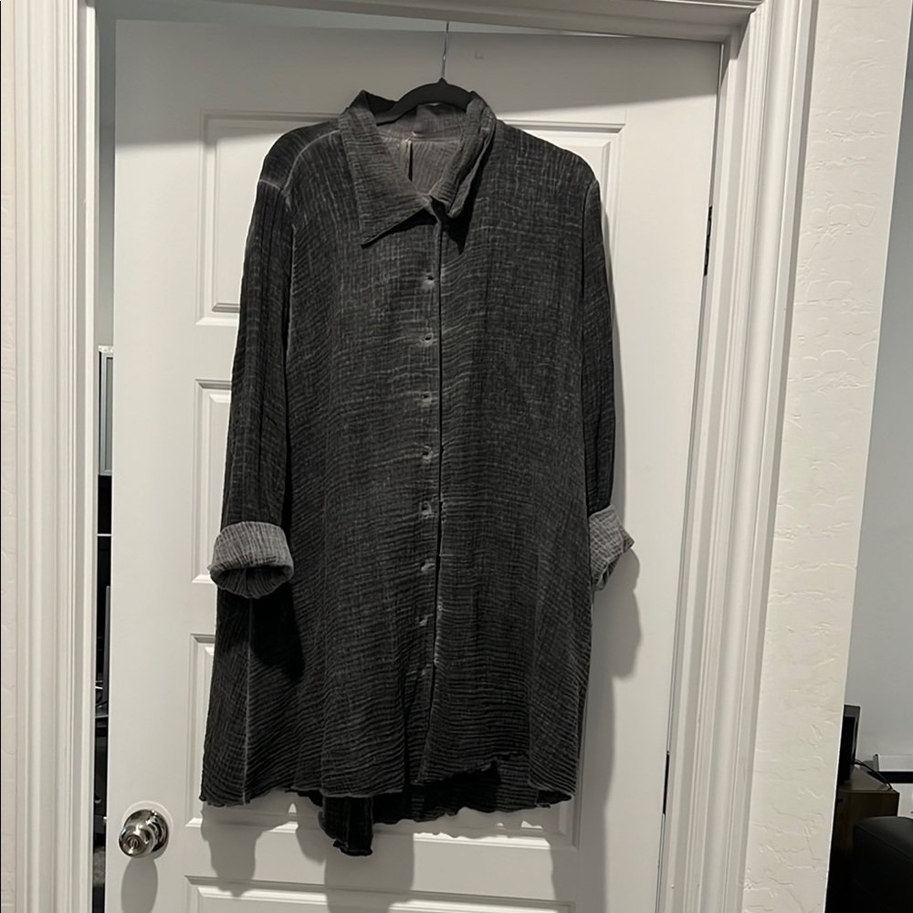 Black Textured Button-Up Shirt